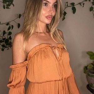 🧡🧡 Burnt Orange Silky Off The Shoulder Dress 🧡🧡